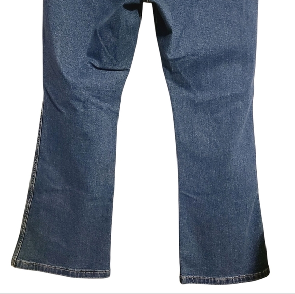 Gap | Women's Flared High Rise Medium Indigo Blue Jeans (Size 16R/33) - Picture 14 of 16